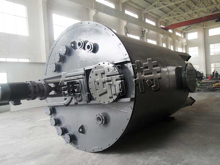 鋼襯塑儲罐、反應(yīng)釜